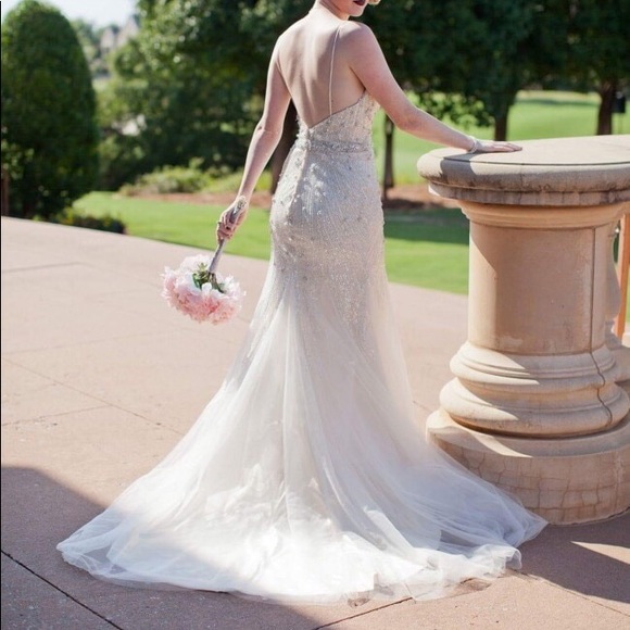 Fiore Couture Fall 2016 - Picture 1 of 4